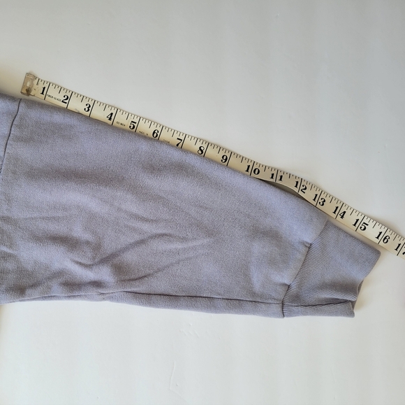 Under Armour Lavendar Gray Loose Boxy Fit Long Sleeve Hooded Sweatshirt - Picture 8 of 8